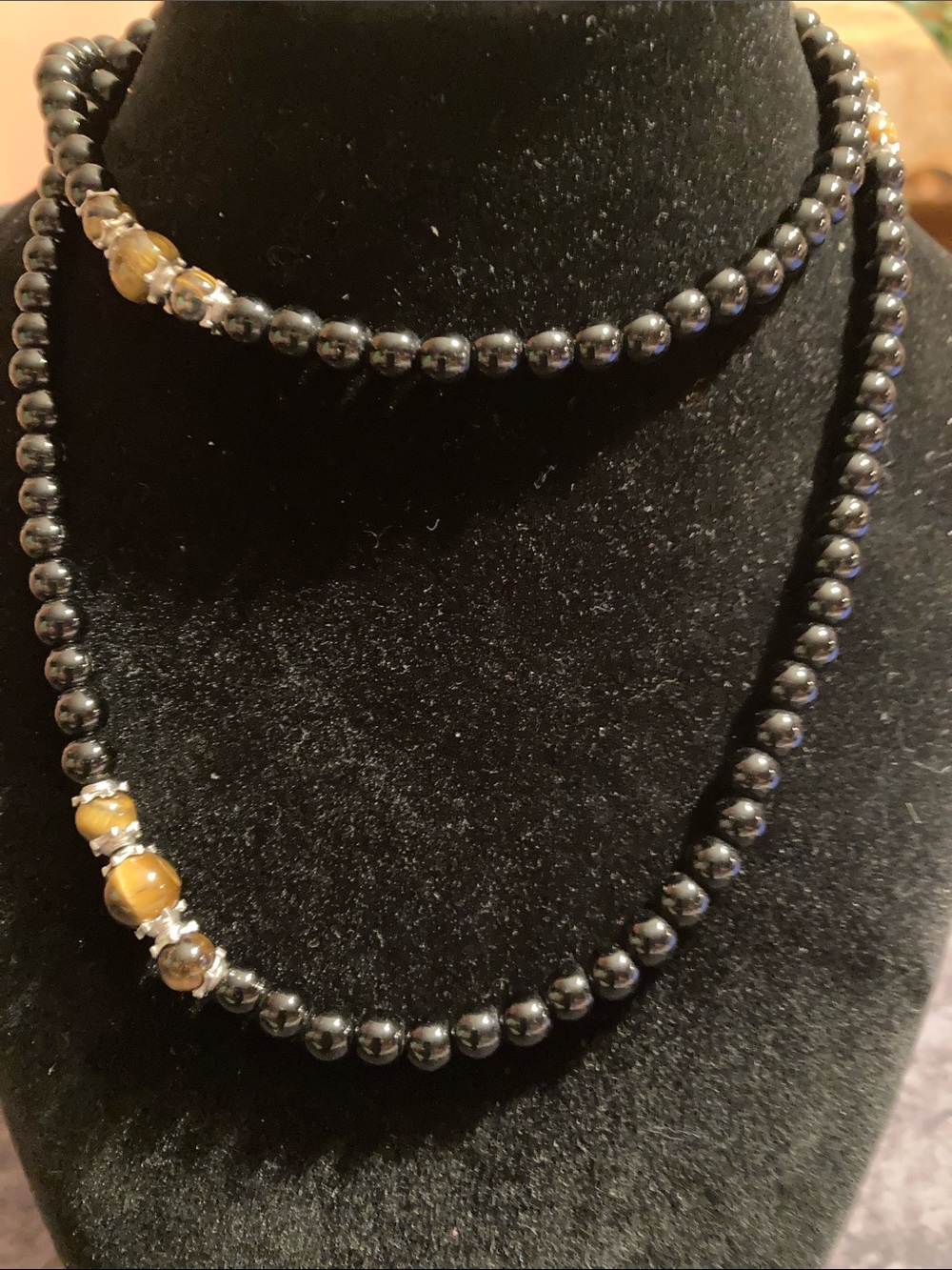 Black Beaded & Cat's Eye Necklace with Golden Accent